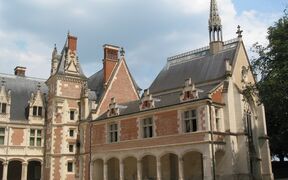 Château royal de Blois / Chapelle St-Calais (Y. Boukef, 2003)